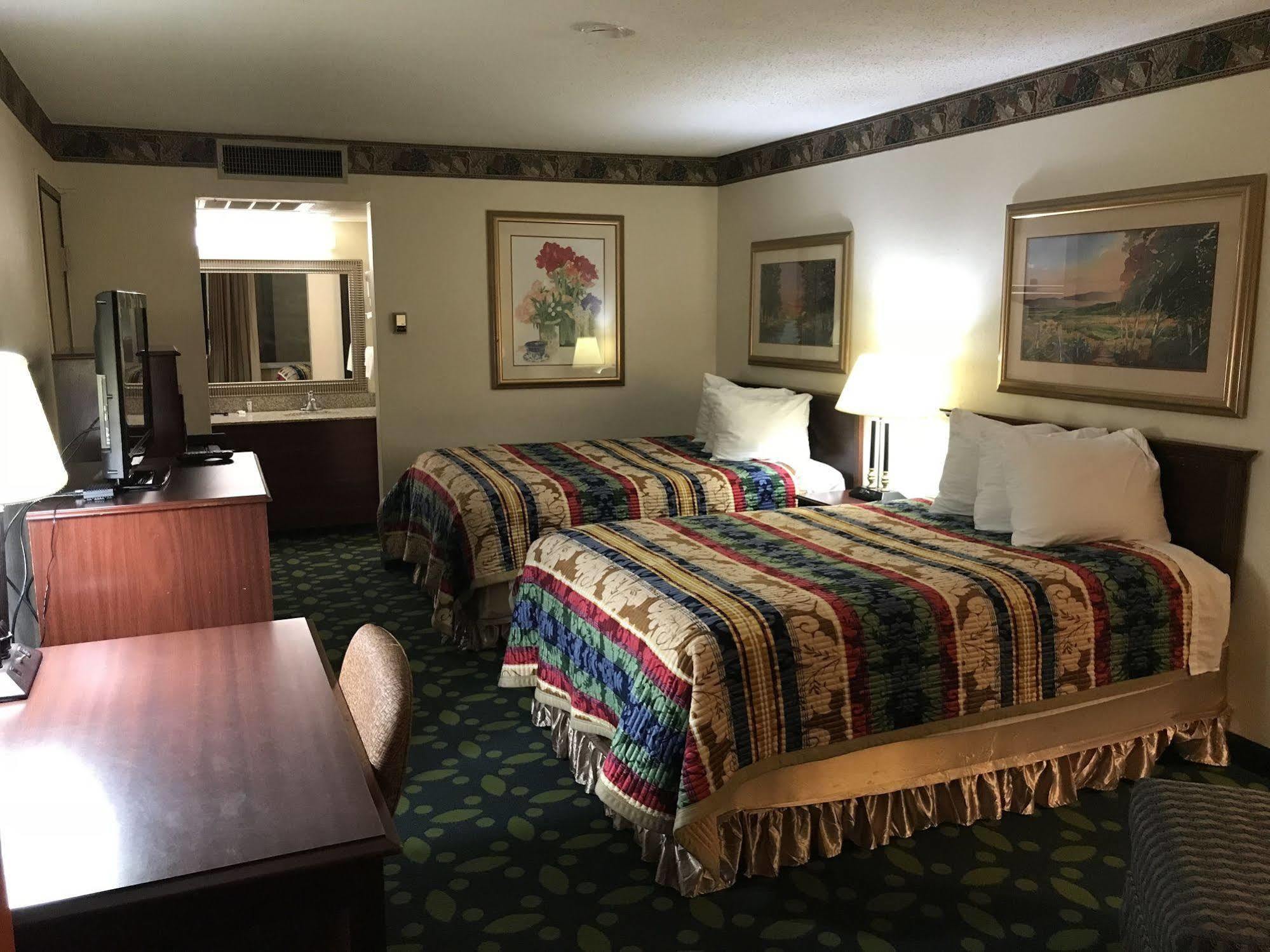 Holiday Inn Джонсборо Экстерьер фото